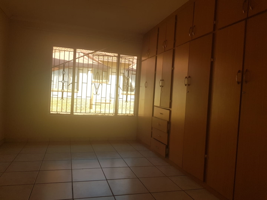 3 Bedroom Property for Sale in Tlhabane West North West